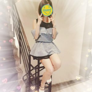 <span style="font-weight:bold; color:#5500DD;">地區:台北外送茶</span><br /> <span style="font-weight:bold; color:#5500DD;">暱稱:小S</span><br /> <span style="font-weight:bold; color:#CC00CC;">外約密碼:158.C.23歲</span><br /> <span style="font-weight:bold; color:#06f;">特色:隱藏限定網紅正妹 迷人笑容酒窩超棒</span><br />